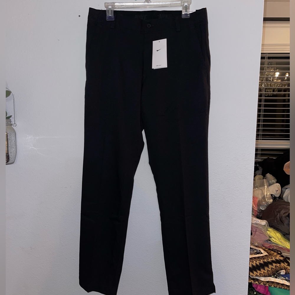 Men’s Nike golf pants size 32x32 NEW
